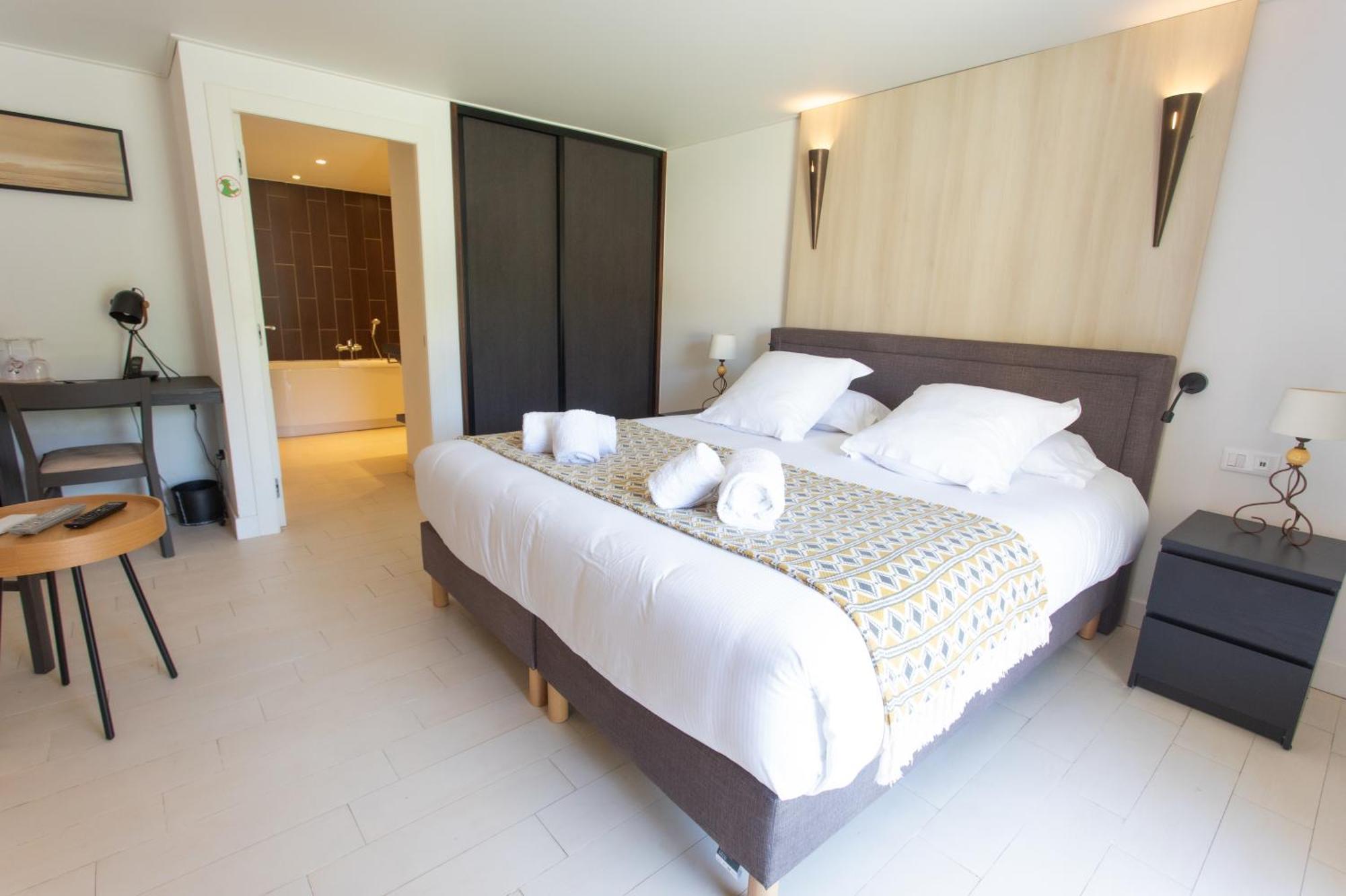 Hotel Le Verger Maelvi Grimaud Buitenkant foto