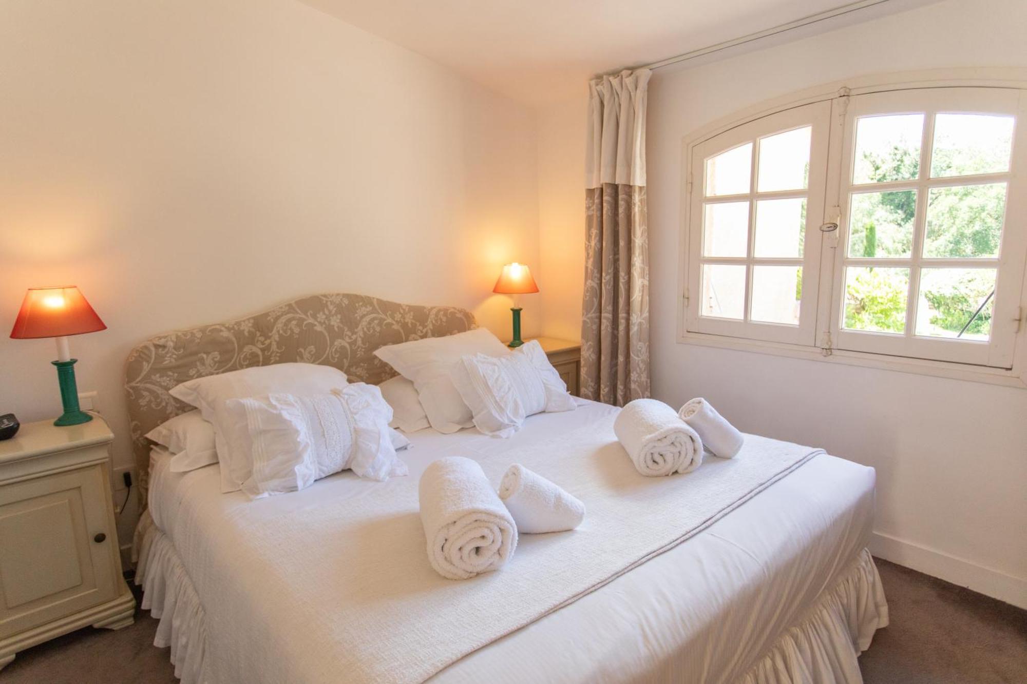 Hotel Le Verger Maelvi Grimaud Buitenkant foto